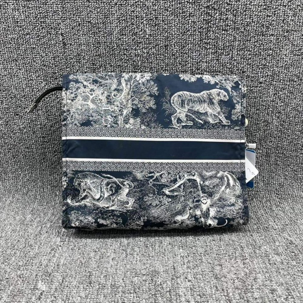 100% Authentic Christian Dior Pouch Bag - Picture 2 of 15